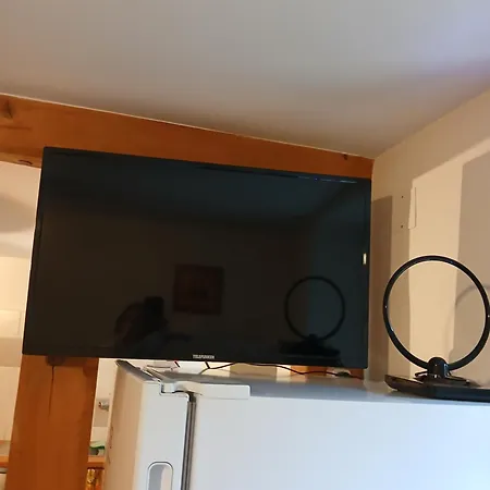 Petit Avec Bel Exterieur.