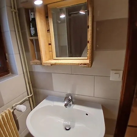 Petit Avec Bel Exterieur. Apartment Saint-Amarin