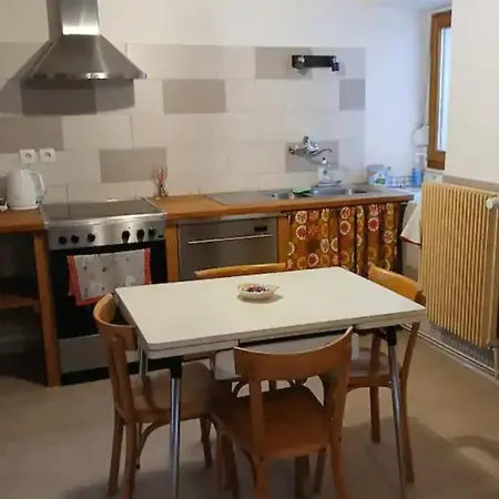 Appartamento Petit Avec Bel Exterieur.